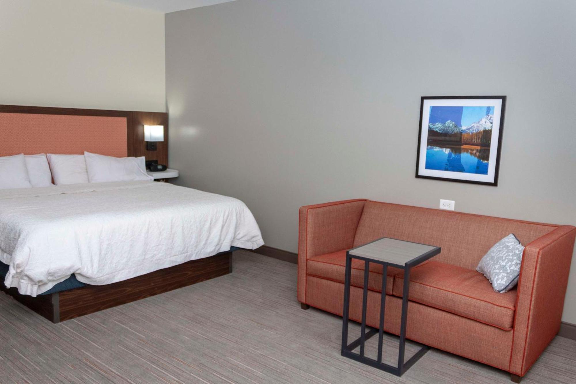 Hampton Inn & Suites Ривъртън Екстериор снимка