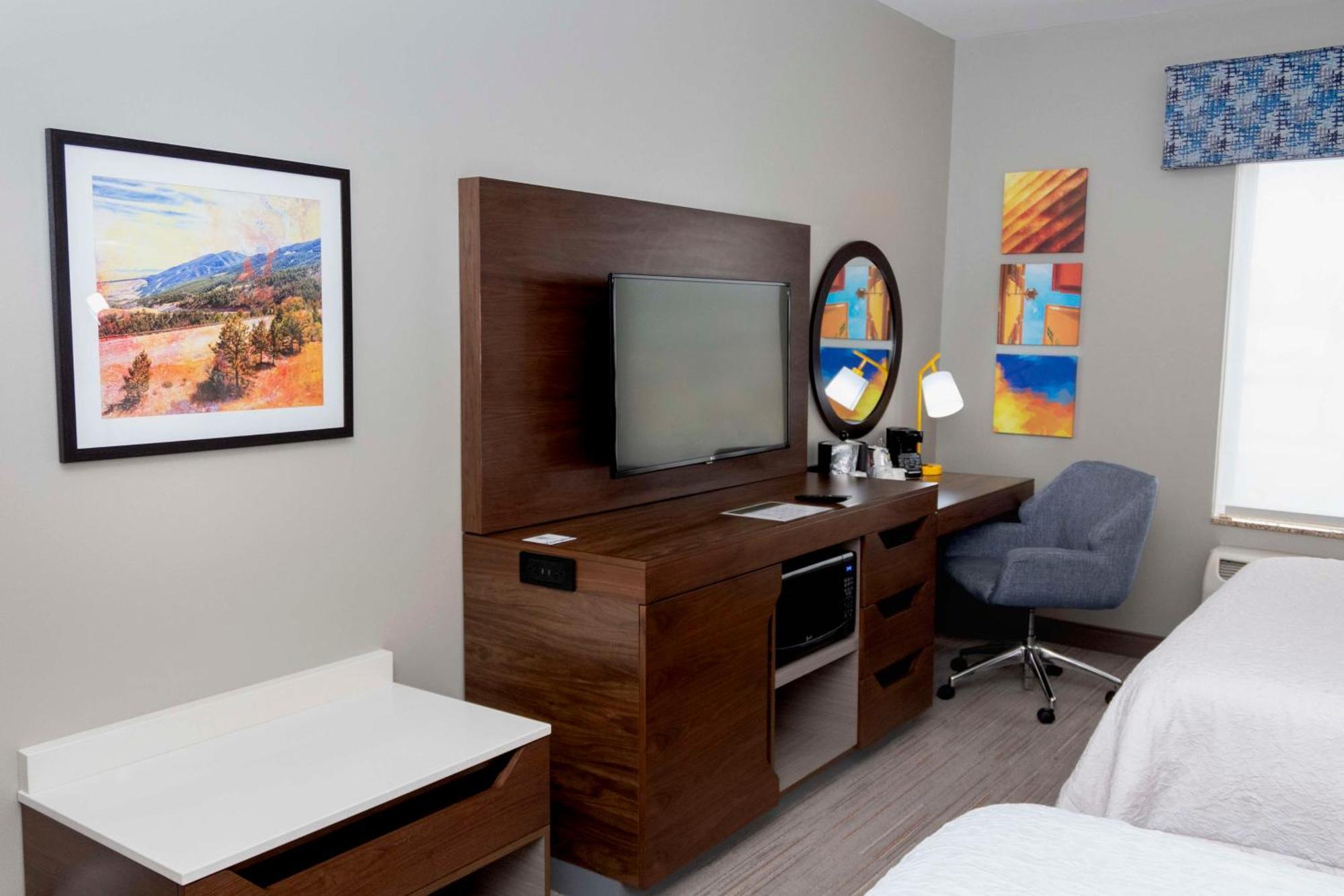 Hampton Inn & Suites Ривъртън Екстериор снимка